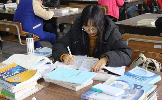 昆明中公考研学生实况