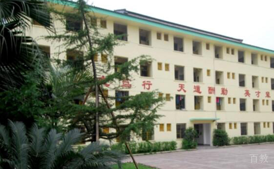 重庆聚英技工学校校园相册