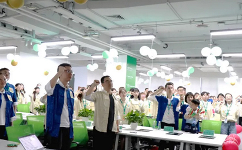 豌豆口才老师合影