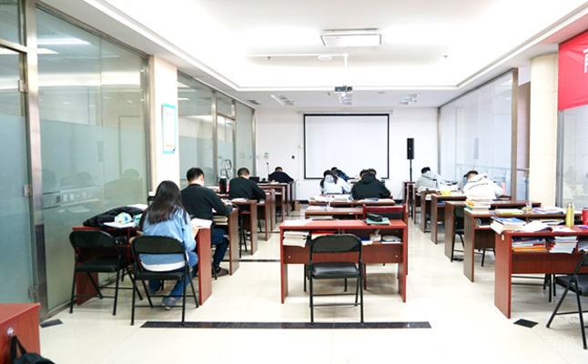 学校环境