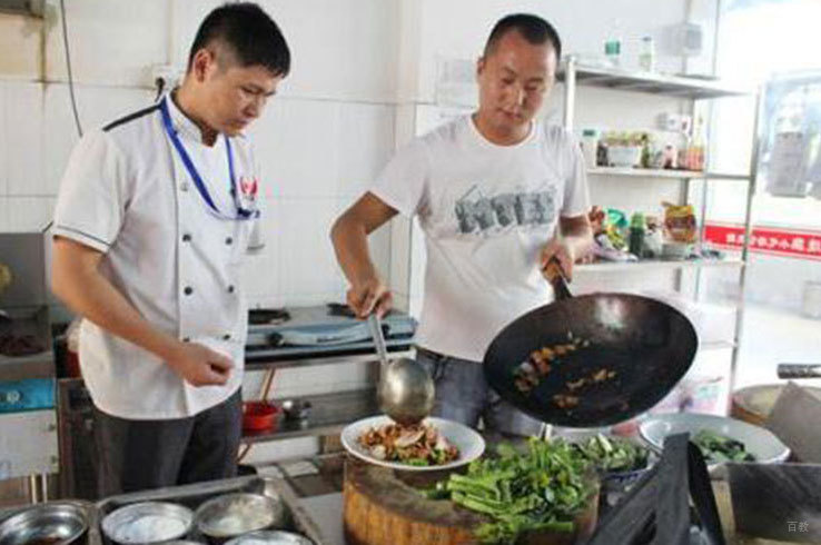 煌旗小吃老师教学情况