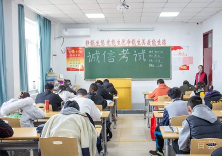 北京龙门育才校区学员上课场景展示