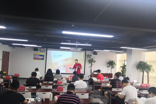 合肥研粒教育校区学员上课场景展示