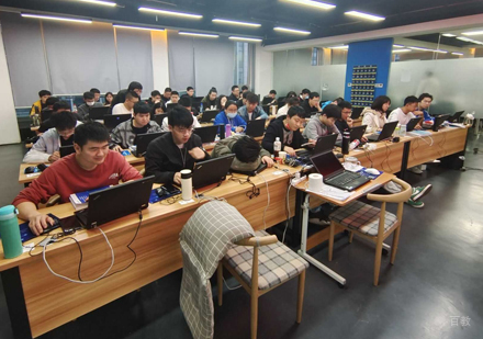 武汉汇智动力校区学员上课场景展示