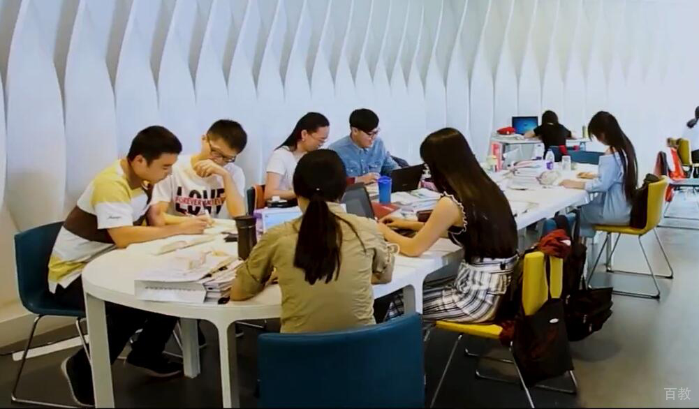 学生交流