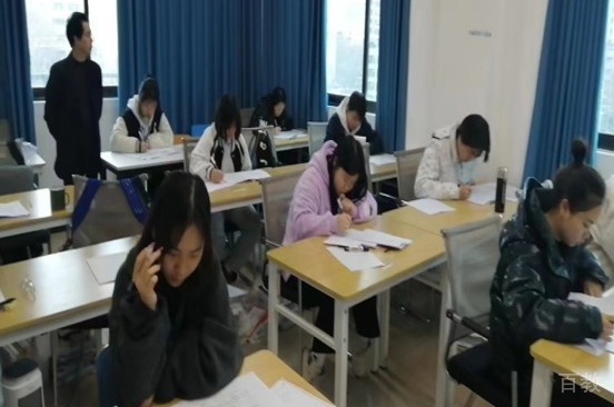 学员上课照片