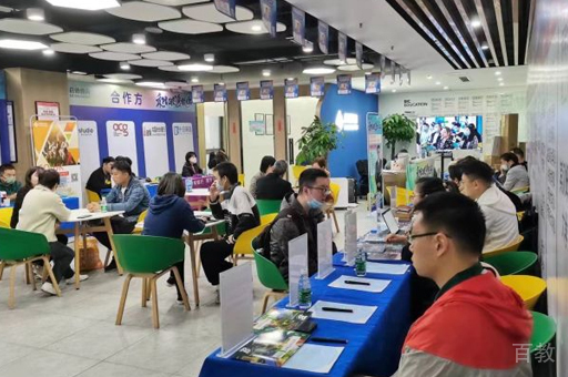合肥启德留学校区课程咨询场景展示