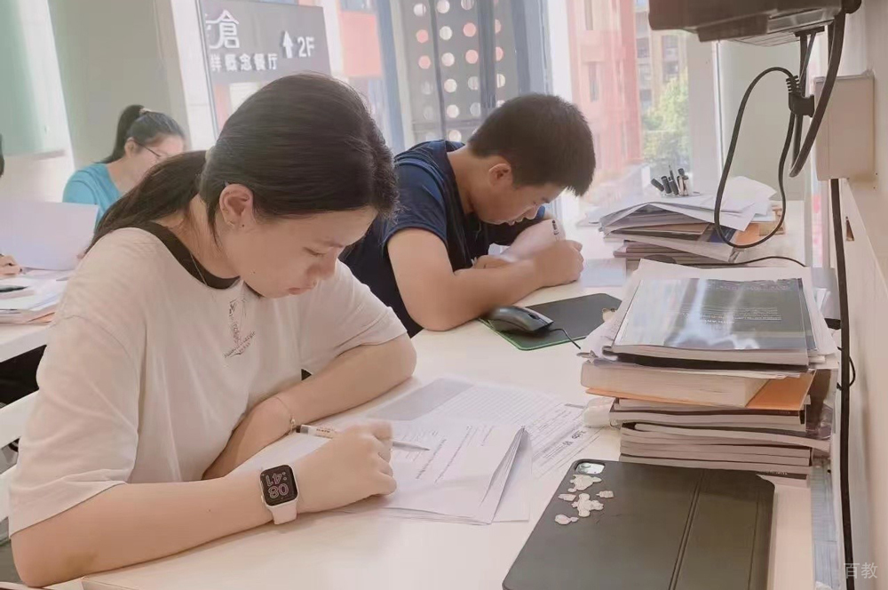 学生上课