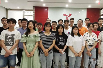 老师们的合照