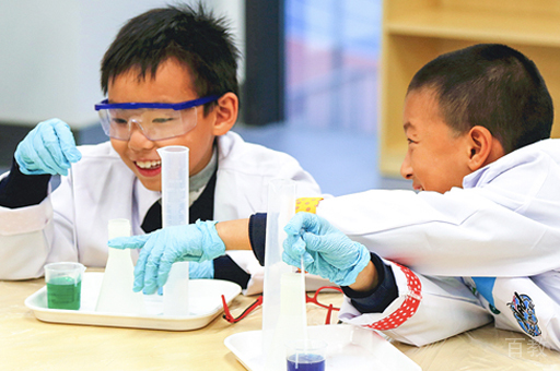北京市朝阳区赫德学校校区学员学习场景展示
