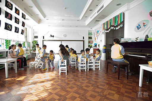北京爱迪国际学校校区学员学习场景展示