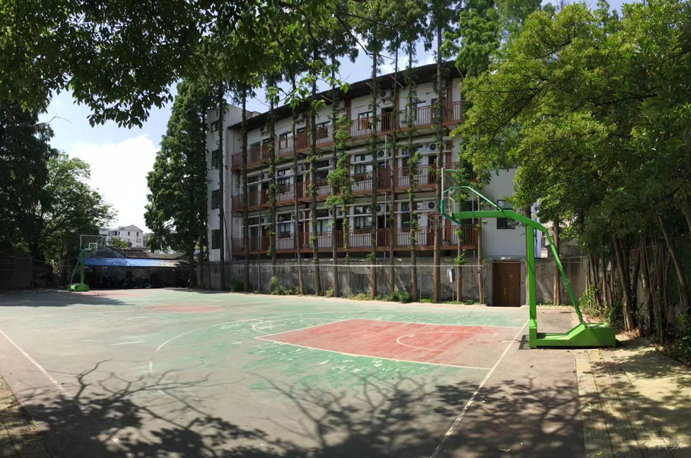 学校操场