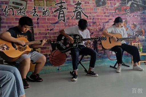 合肥大成吉他校区学员上课场景展示