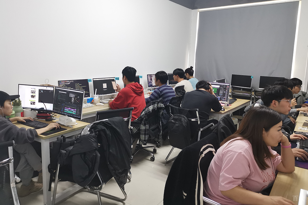 北京王氏教育认真的学生