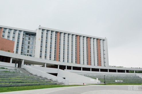 学校外景