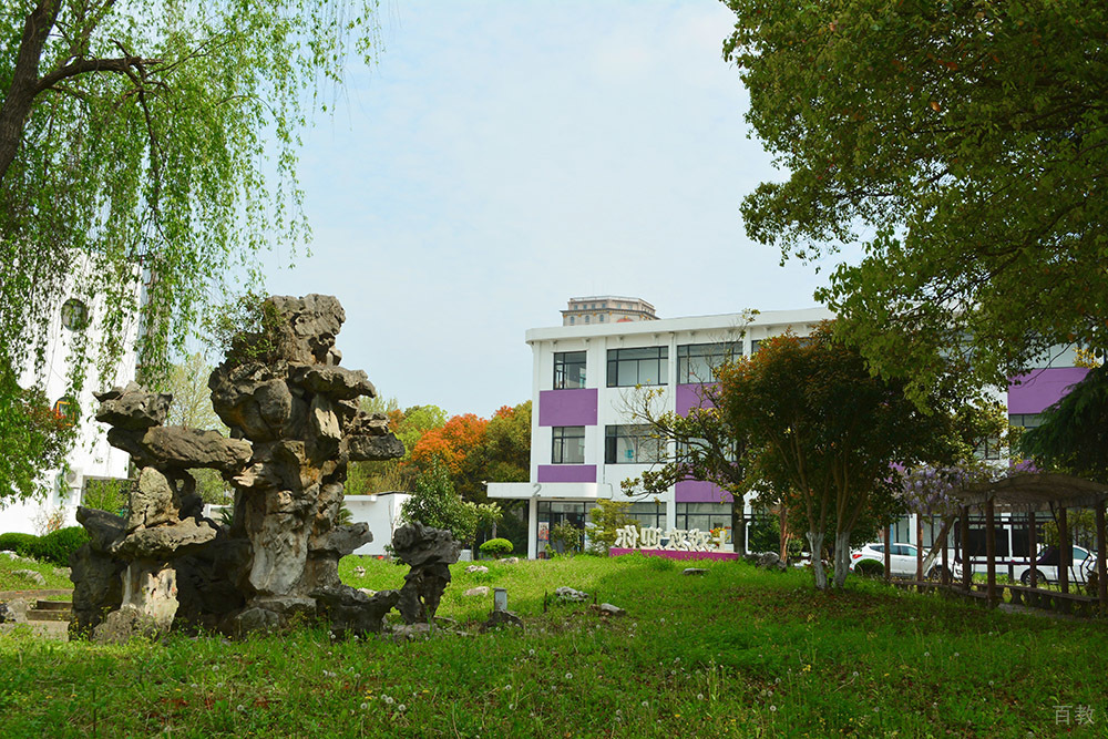 上海常青国际高中校园环境风采