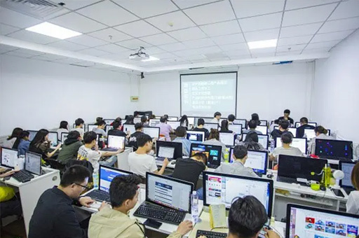 上课氛围环境