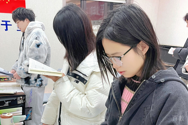 武汉超凡高考校区学员上课场景展示