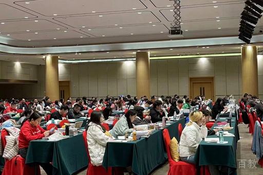 瑞达法考线下学员学习场景展示