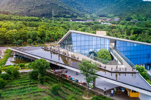 學(xué)校外景