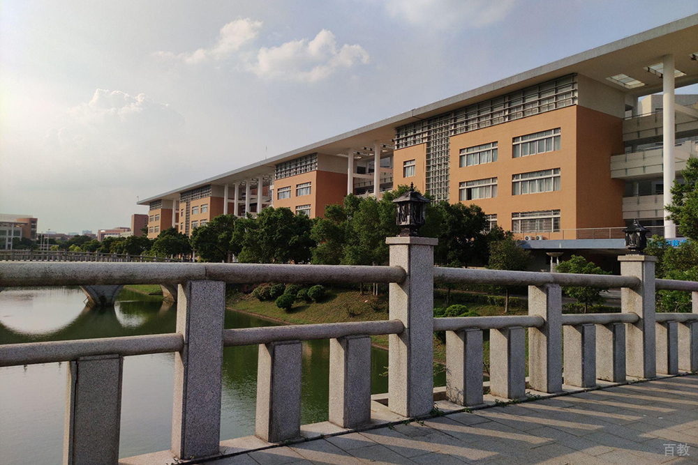 学校环境图片