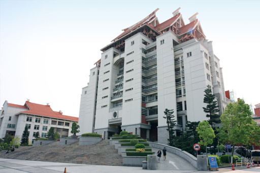 校区主楼图书馆环境