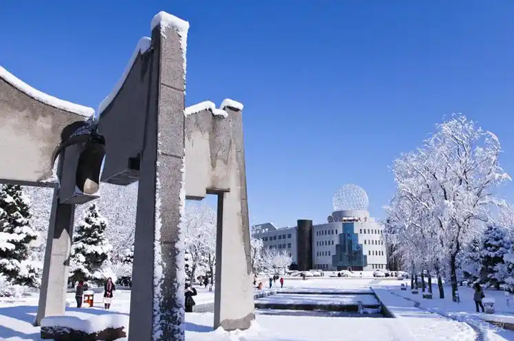 学校冬景环境
