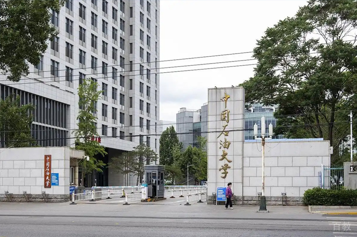 学校门口环境
