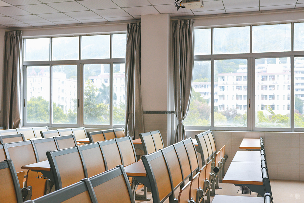 学校学生教室环境