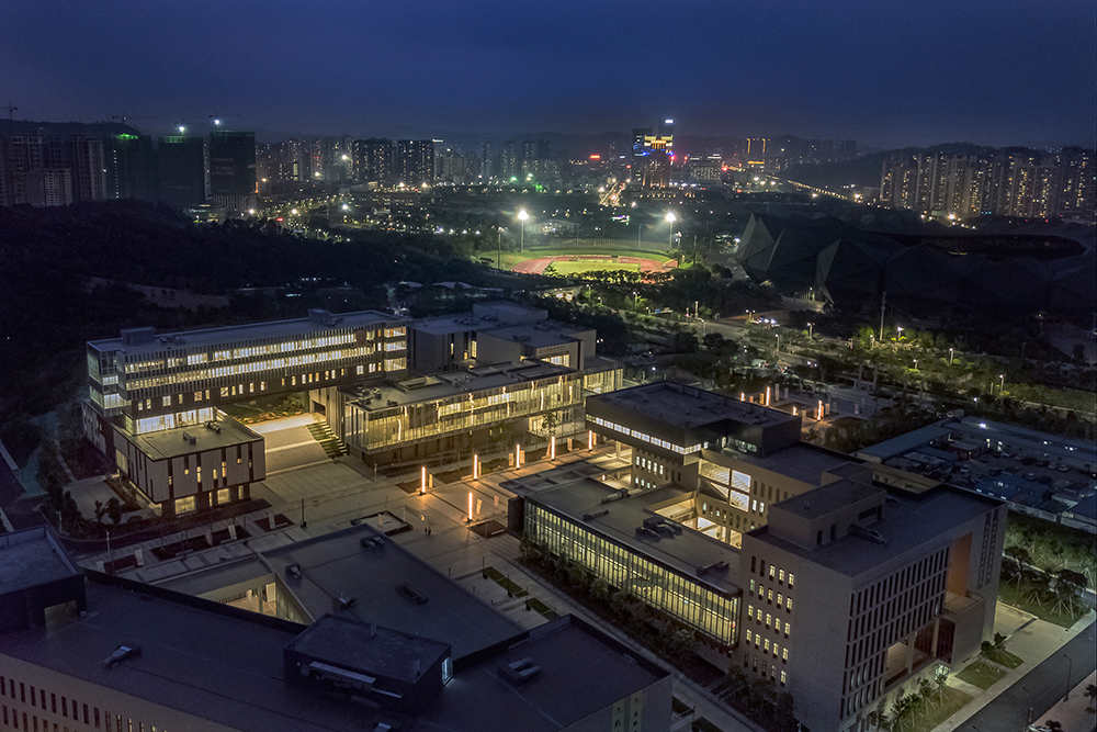 校園夜景環(huán)境圖片