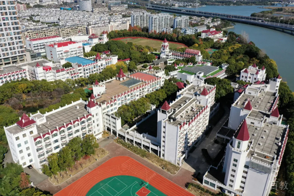 学校纵览环境