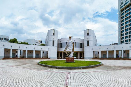 学校建筑环境