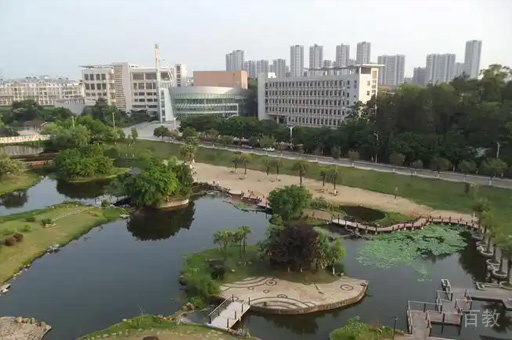 学校风景环境