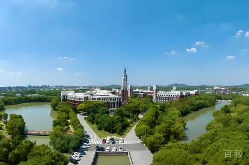 学校外景