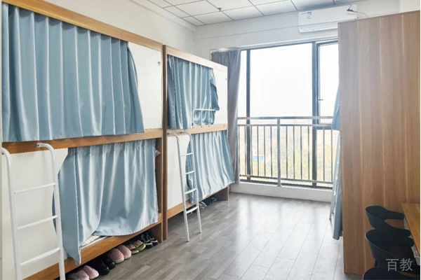 学生宿舍环境