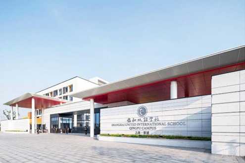 学校外景