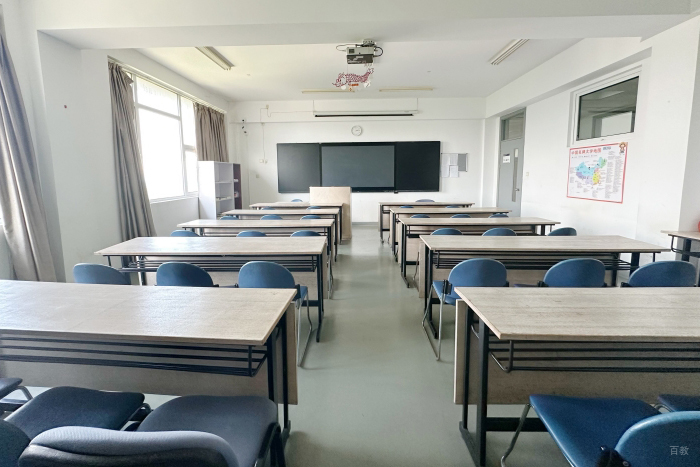 学生教室环境