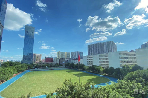 学校外景