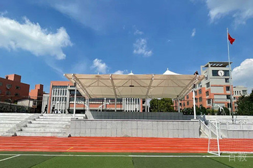 学校操场