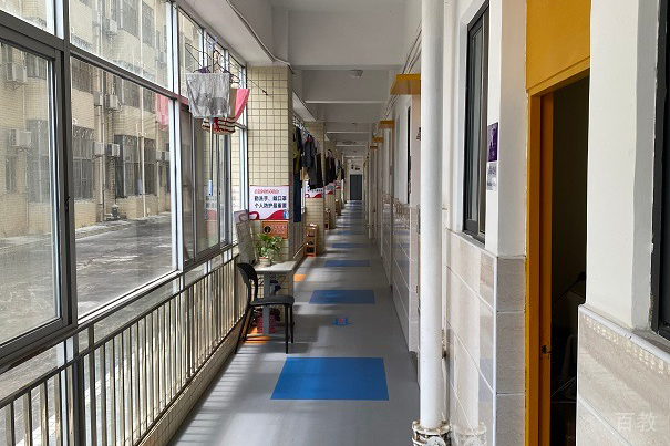 宿舍楼走道环境