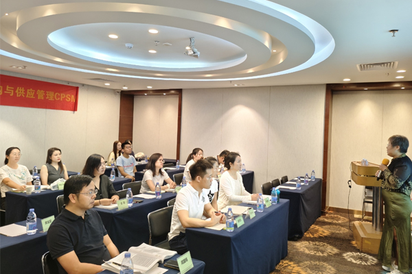 世纪卓越培训校区课堂场景展示