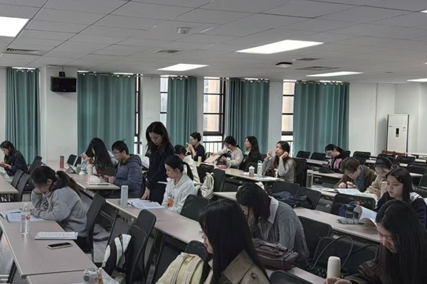 武汉珈学公考校区学员上课场景展示