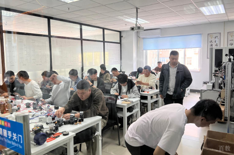 机构学习环境3