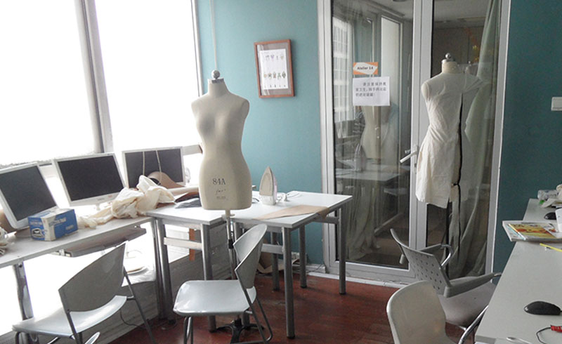 重庆acg国际艺术作品集教育服装工作室