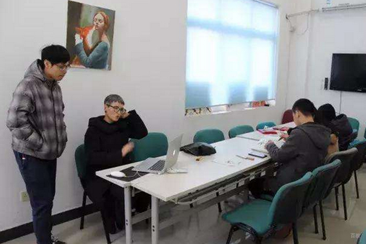 学员自习