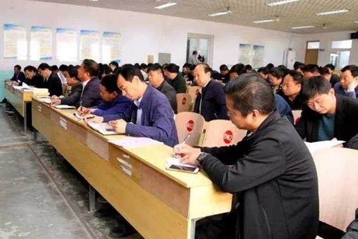 福州六度教育_教师开展讲座