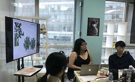 办公室气氛