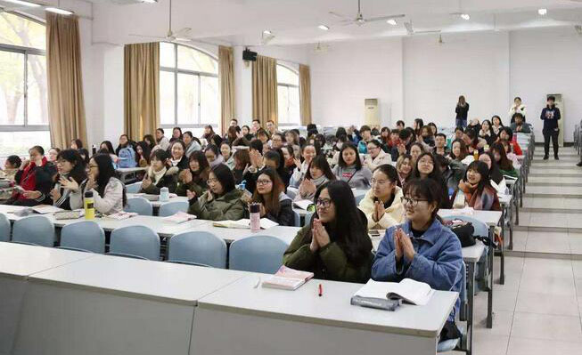 杭州新世界教育上课气氛