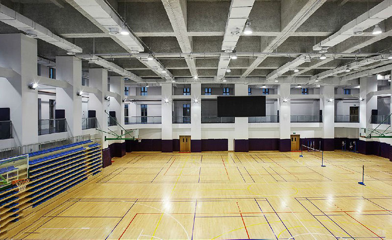 北京鼎石国际学校_体育馆内部场景