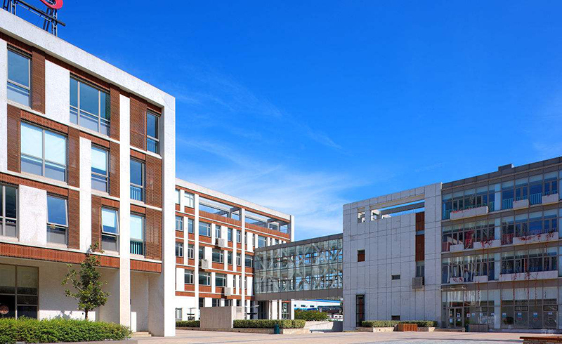 北京乐成国际学校_校园环境教学楼